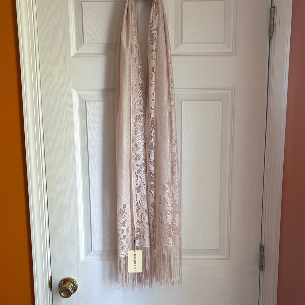 Elegant Lace Scarf with Fringe